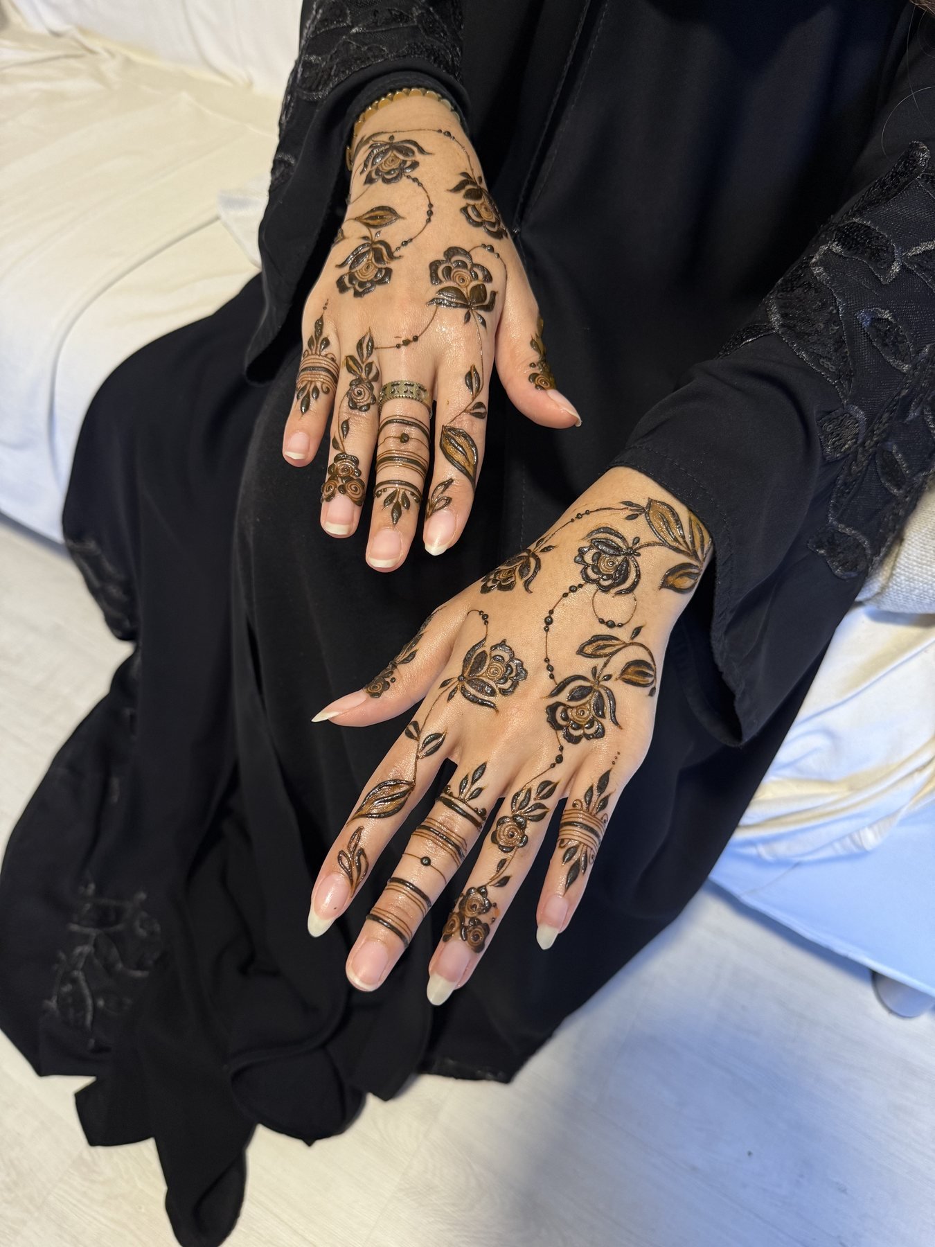 Party Henna Moment 23, party henna design by Al Hanah Artiste
